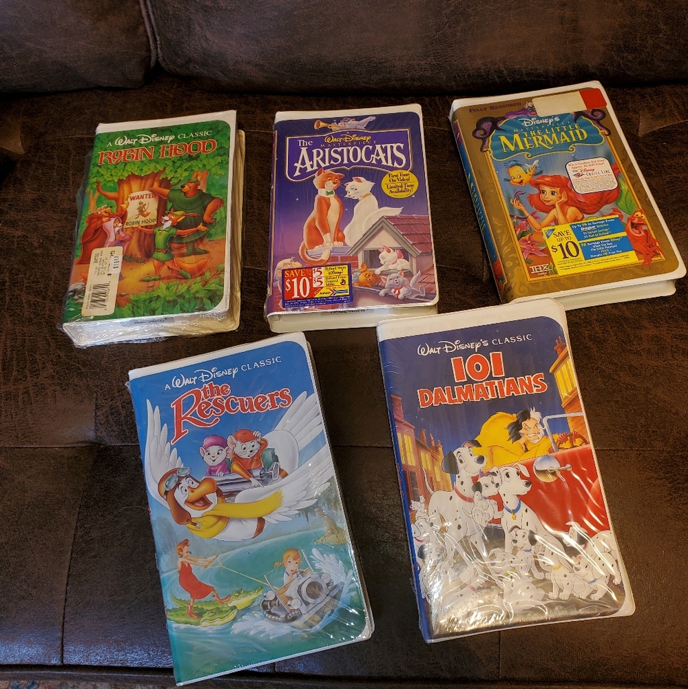 5 Disney Classic and Masterpiece movies, never opened